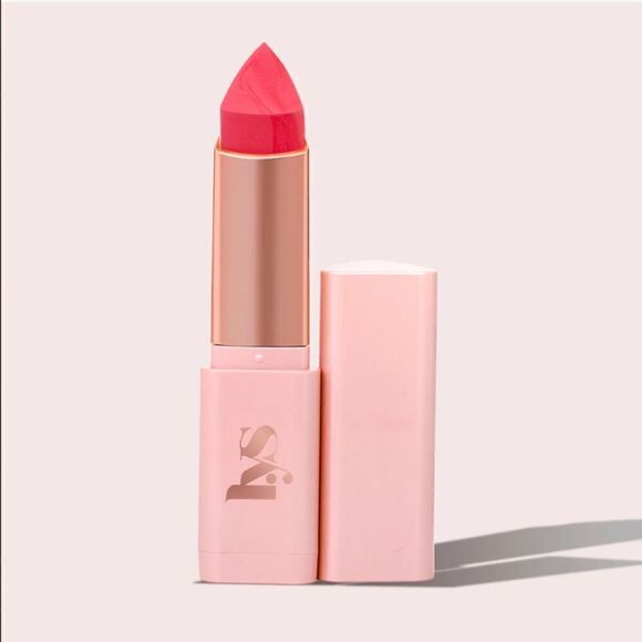 LYS beauty- HIGHER STANDARDS CREAM GLOW
BLUSH STICK - shade Bubbly - Picture 1 of 1